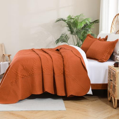 EVENHUG Oversized King Bedspreads California King Quilt Set with Pillow Shams Extra Wide Large King Size Quilts Lightweight Coverlet Bedding Sets Caramel 120"x120"