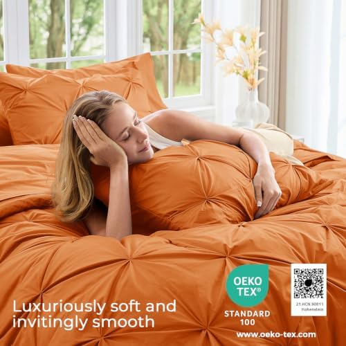 Sasttie Queen Comforter Set, 7-Piece Bed in a Bag, Pintuck Bedding Sets for All Season, Includes Comforter, Flat Sheet, Fitted Sheet, Pillowcases and Pillowshams, Coral Orange