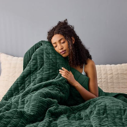 Wonderful Corduroy Texture Hunter Green Quilt Set Queen - Hypoallergenic Skin-Friendly Soft Plush Velvety Touch Bedspread, Classic Vertical Striped Lightweight Coverlet for All Season, 106"x94"