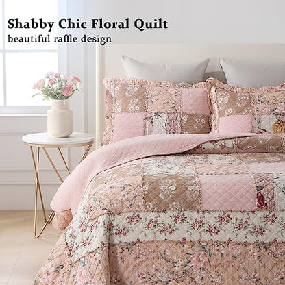 Yvooxny Quilts King Size Patchwork Pink Floral Quilt Set Vintage Shabby Chic Botanical Floral Quilted Bedspread 3-Piece Quilt Set with Ruffle for All Seasons, King Size, 106 * 98 Inches