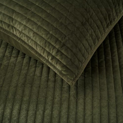Wonderful - Velvet Quilt Set Queen Size Olive Green, Soft Cotton-Feel Plush Coverlet with Shams, Premium Vertical Channel Stitched, Lightweight All-Season Bedspread