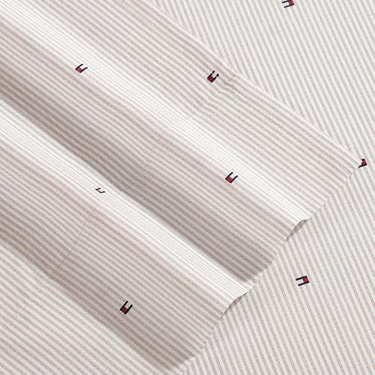 Tommy Hilfiger - Queen Size Sheet Set with Fitted Sheet & Pillowcases