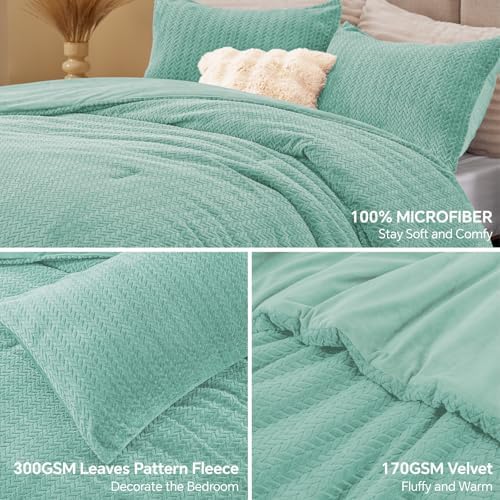 ChiXpace Fleece King Comforter Set Eggshell Blue, Fluffy Bed Set 3 Pieces