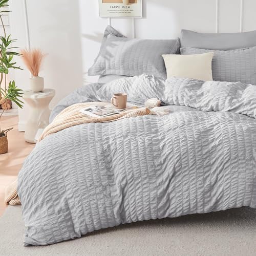 HYMOKEGE Light Grey Queen Comforter Set Seersucker 7 Pieces, All Season Luxury Bed in a Bag for Bedroom, Bedding Set with Comforters, Sheets, Pillowcases & Shams