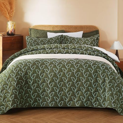 EVENHUG Quilt Queen Size Bedding Set with Pillow Sham Lightweight Bedspreads Coverlet Soft Reversible Bed Cover for All Season 3 Piece