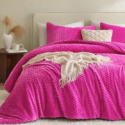 Petrichor Fluffy Twin Comforter Set - Ultra-Soft Pink Flannel Thick Comforter for Queen Bed, Luxury Warm Bedding Set for Winter & Fall, Cozy Fuzzy Bed Set 2 Pieces (1 Comforter & 1 Pillowcase)