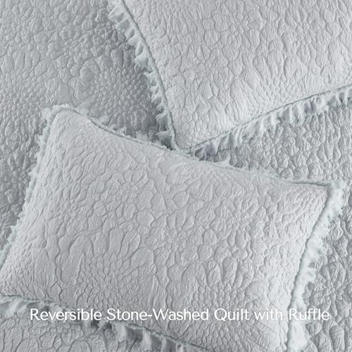 Light Blue Ruffled Quilt King Size, Stone-Washed Microfiber Lightweight Crinkled Farmhouse Rustic Shabby Chic Bedding Set, 3 Pieces Reversible Bedspread Coverlet with Pillow Shams for All Season
