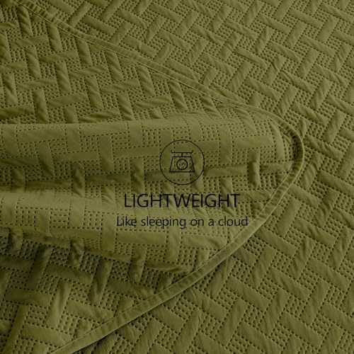FLYMME Twin Quilt Set,Lightweight Olive Green Bedspreads,Basket Weave Pattern,Ultra Soft Microfiber Bedspread Bed Coverlet 2 Pieces for All-Seasons (1 Quilt,1 Shams)