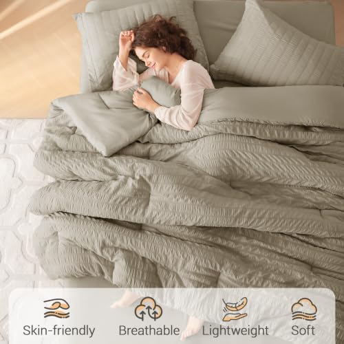 MUXHOMO 7 Pieces Queen Comforter Set, Seersucker Bed in a Bag Queen Size, All Season Luxury Bedding Set with Comforter, Flat Sheet, Fitted Sheet, Pillowcases & Shams, Linen