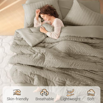 MUXHOMO 7 Pieces King Comforter Set, Seersucker Bed in a Bag King Size, All Season Luxury Bedding Set with Comforter, Flat Sheet, Fitted Sheet, Pillowcases & Shams, Linen