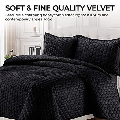 Tribeca Living Lugano Oversized Velvet Quilt Set - All Season, Extra Large, 3 Piece King Size Comforter Set with 2 Pillow Shams in Steel Grey Honeycomb Pattern 260GSM