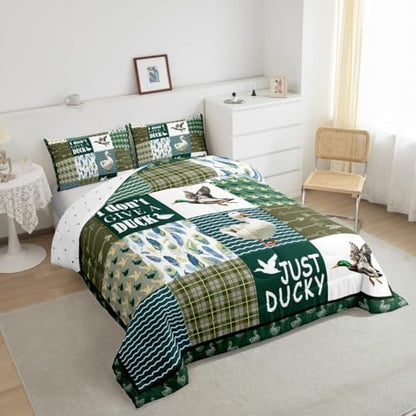 Feelyou Duck Hunting Bedding Set Retro Wild Duck King Comforter Set Teen Boys Men,Wildlife Animal Mallard Duck Bed Comforter Hunting Green Plaid Quilt Duvet Insert for Hunter with 1 Pillow Cases