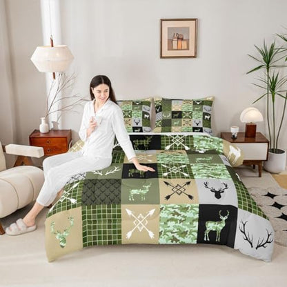 Feelyou Hunting Camo Comforter Set King Size Bear Deer Bedding Set for Kids Boys Girls Army Camouflage Duvet Quilt Wildlife Animal Bedroom Decor Microfiber 3 Pcs with 2 Pillow Cases