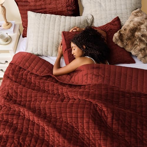 Wonderful Corduroy Texture Reddish Brown Quilt Set Queen - Hypoallergenic Skin-Friendly Soft Plush Velvety Touch Bedspread, Classic Vertical Striped Lightweight Coverlet for All Season, 106"x94"