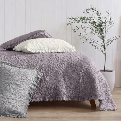 HORIMOTE HOME Shabby Chic Ruffled Quilt King Size,Grey Purple Stone-Washed Microfiber Lightweight Crinkled Farmhouse Rustic Bedding Set, 3 Pieces Reversible Bedspread with Pillow Shams for All Season