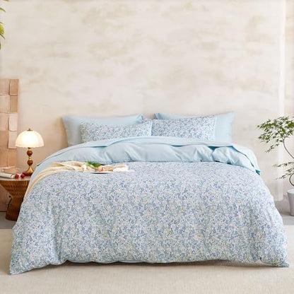 Wake In Cloud - Floral Comforter Set with Sheets, Cute Vintage Flower Cottagecore Aesthetic for Women Teen Girls, 5 Pieces Bed in a Bag, Light Blue, Twin Size