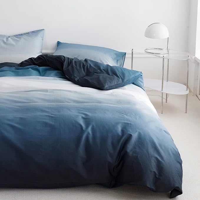 CLOTHKNOW Blue White Twin Comforter Set Blue Gradient Bedding Comforter Sets with 2 x Pillow Cases Soft Comforter with 2 x Pillow Cases