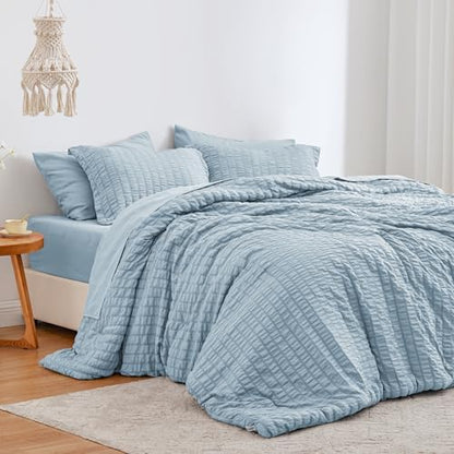 Love's cabin Seersucker Light Blue California King Comforter Set