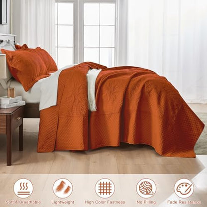 Qucover Oversized King Bedspread, Burnt Orange King Size Bedspread Oversized, 3 Piece Lightweight California King Quilt Set, All Season Soft Microfiber Persian Pattern Quilted Comforter 128x120
