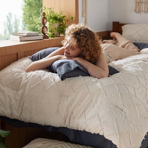 Bedsure Boho Tufted Beige Twin XL Comforter Set, Farmhouse-Style Bedding