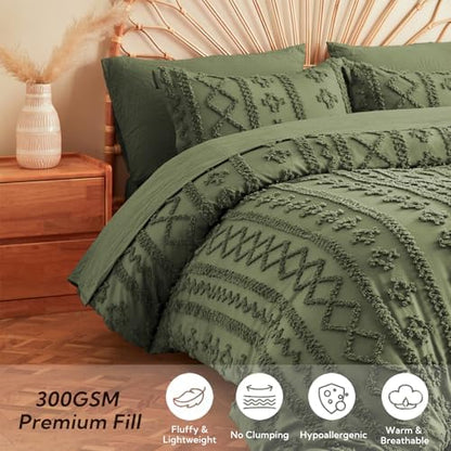 MR&HM Queen Comforter Set 7 Pieces, Tufted Boho Beddding Set Olive Green