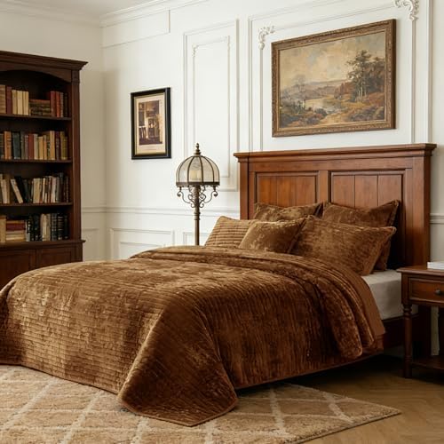Oversized King Bedspread 120x128 Striped Soft Velvet Quilt Set