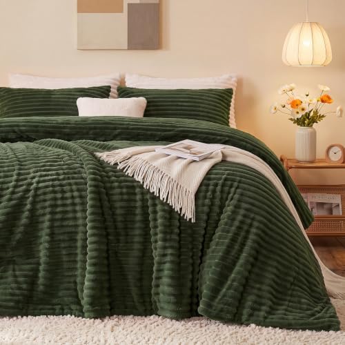 HYLEORY Fluffy Twin Comforter Set 2 Pieces - Fleece Fluffy Soft & Warm Plush Olive Green Comforter Sets, Luxury Fuzzy Bedding Sets, All Season Heavy Bed Set Twin Size with 1 Pillowcase