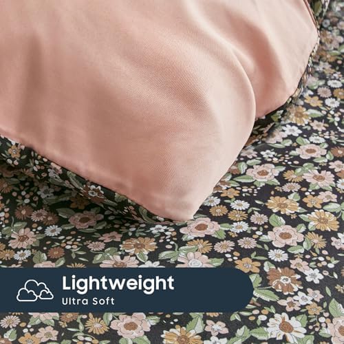 Wake In Cloud - Floral Comforter Set with Sheets, Cute Vintage Flower Cottagecore Aesthetic for Women Teen Girls, 7 Pieces Bed in a Bag, Black, Queen Size