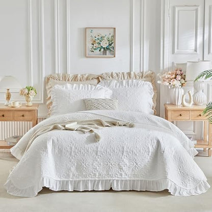 Ruffles Quilt Set Twin Size 68 * 86in - 2 Pieces Solid Shabby Chic Farmhouse Ruffled Bedding Rustic Coverlet Lightweight Fluffy Summer Oversized Bedspread with Shams for Women Men White