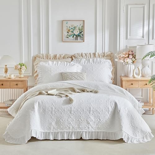 Ruffles Quilt Set King Size 96 * 108 in - 3 Pieces Solid Shabby Chic Farmhouse Ruffled Bedding Rustic Coverlet Lightweight Fluffy Summer Oversized Bedspread with Shams for Women Men White