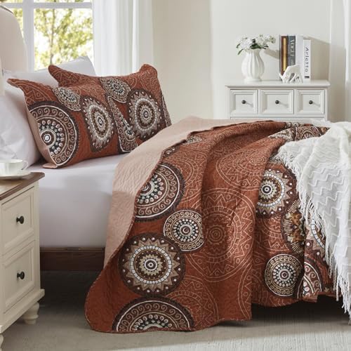 LEAONME 3 Pieces King Size Burnt Orange Rust Quilt Set Lightweight Oversized Bedspread 98''x106'' Soft Microfiber Floral Coverlet Luxurious Warm Bed Cover for All Seasons (1 Quilt, 2 Pillow Shams)