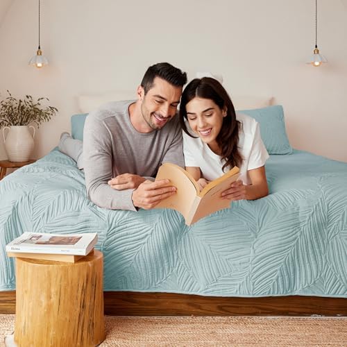 Exclusivo Mezcla 3-Piece Lightweight California King Quilt Bedding Set