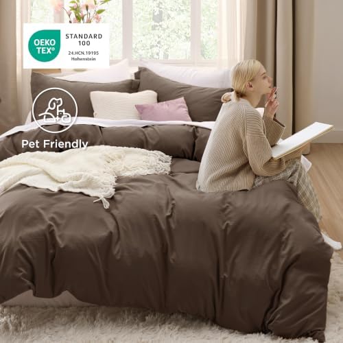 Bedsure Prewashed Duvet Cover King, Cotton-Like Bedding Set, Dark Brown