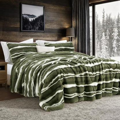 Wonderful 3 Pieces Fluffy Faux Rabbit Fur Comforter Set King Size, Dark Green Plush Fuzzy Bedding Set, Animal Stripes Design Warm Soft Comforter Bedding Set for All Season,104"x94"