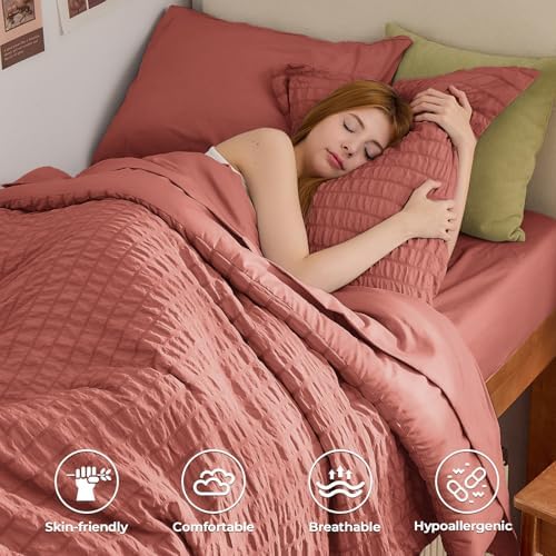 HYMOKEGE Coral Twin Comforter Set Seersucker 5 Pieces, All Season Luxury Bed in a Bag for Bedroom, Bedding Set with Comforter, Sheets, Pillowcase & Sham