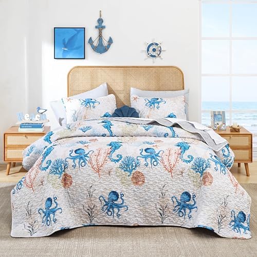 weigelia Coastal Quilt King Size, Seahorse Lightweight Summer Bedding