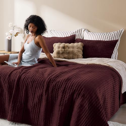 Wonderful - Velvet Quilt Set King Size Burgundy, Soft Cotton-Feel Plush Coverlet with Shams, Premium Vertical Channel Stitched, Lightweight All-Season Bedspread