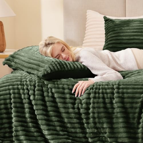 EXQ Home Fluffy Comforter Set King Size,3 Pieces Bed Set,Olive Green