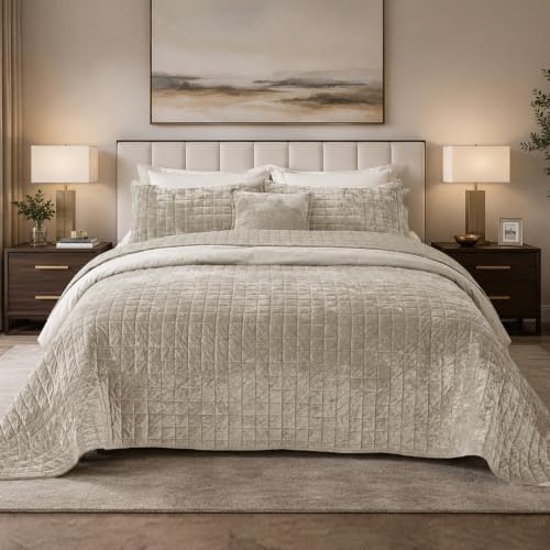 Quilt Set Oversized King Size 120x120 Luxurious Velvet Bedding Sets with 2 Pillow Shams 20x36 3 Pieces Ultra Soft Quilted Bedspread Coverlet Comforter for All Season,Beige