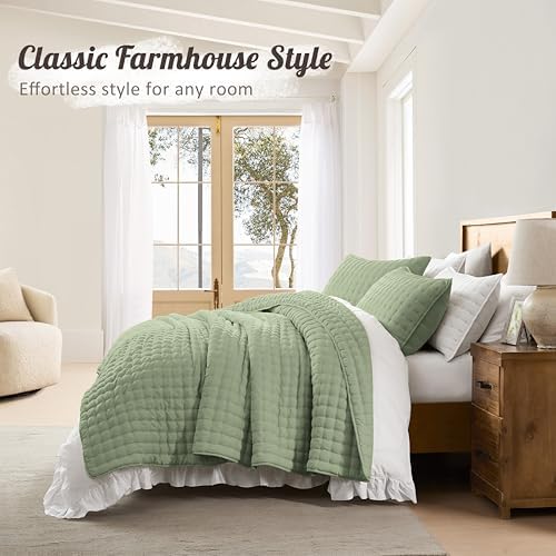 WDCOZY Cloud Soft Quilt Set, King Size, Sage Green, 3 Pieces 104x90 inches