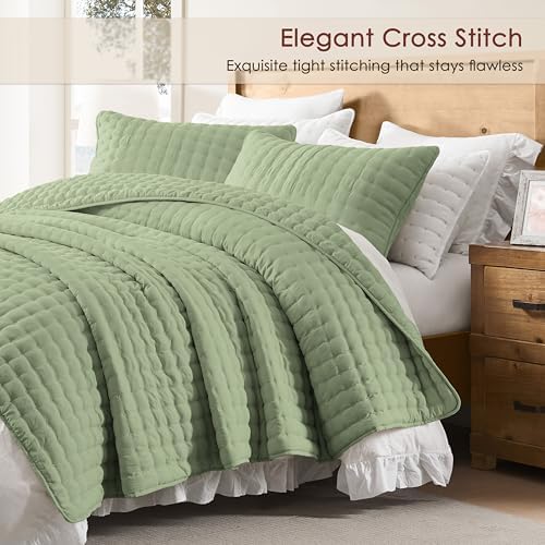 WDCOZY Cloud Soft Quilt Set, King Size, Sage Green, 3 Pieces 104x90 inches