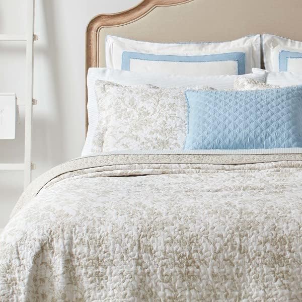 Laura Ashley - Twin Quilt Set, Soft Cotton Bedding with Reversible Design, Medium Weight for Year Round Use, 2 Piece Bed Set with Matching Pillowcase (Amberley Beige)