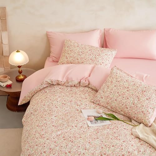 Wake In Cloud - Floral Comforter Set, Cute Vintage Flower Cottagecore Aesthetic for Women Teen Girls, Soft Lightweight Dorm Bedding, 3 Pieces, Cream Pink, Twin/Twin XL Size