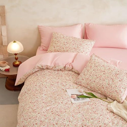 Wake In Cloud - Floral Comforter Set, Cute Vintage Flower Cottagecore Aesthetic for Women Teen Girls, Soft Lightweight Dorm Bedding, 3 Pieces, Cream Pink, Twin/Twin XL Size