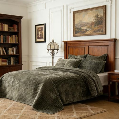 Oversized King Bedspread 120x120 Striped Soft Velvet Quilt Set