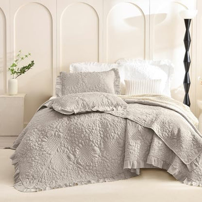 Masaca Ruffled Oversized King Bedspread 120x120,3Pcs Crinkled Extra Large Farmhouse Shabby Boho Chic King Quilt Bedding Set Linen Colored Soft Lightweight Rustic Bedspreads for All Season