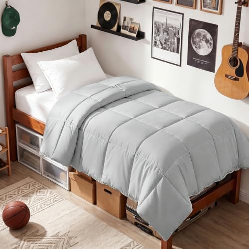 EASELAND Twin XL Down Alternative Comforter, Light Grey, 68x92 Inches