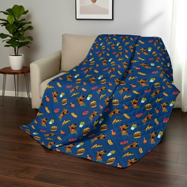 Northwest Warner Bros Scooby-Doo Super Snacky Quilted Throw Blanket, Mystery Machine Themed Design, Comfy Throw, Adults Boys Girls, Soft Lightweight Bedding for Bed, or Couch, 60 x 80 inches