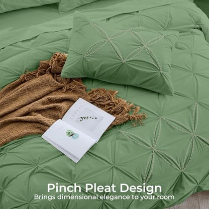 Sasttie King Size Comforter Set, 7-Piece Bed in a Bag, Pintuck Bedding Set for All Season, Includes Comforter, Flat Sheet, Fitted Sheet, Pillowcases and Pillowshams, Green