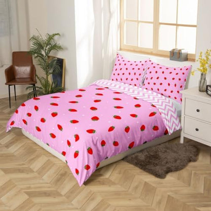 Kawaii Strawberry Bedding Set, Strawberry Comforter Cover Set Pink Strawberry Decor Duvet Cover, for Girls Women Kawaii Room Decor, Soft Reversible Cute Strawberry Quilt Cover with 2 Pillowcases, King